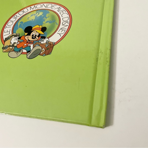 Disney's French Donald Et La Police Montée Une Aventure Au Canada Book - Picture 6 of 16